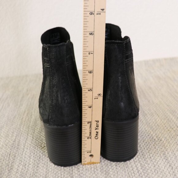 Clarks Leda Up Black Suede Ankle Boots Women’s Size 10 Chunky Block Heel - Picture 15 of 15